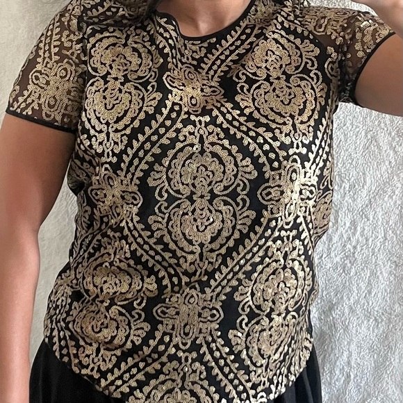 Jaclyn Smith Condition- sequence top beautiful! - Picture 6 of 8